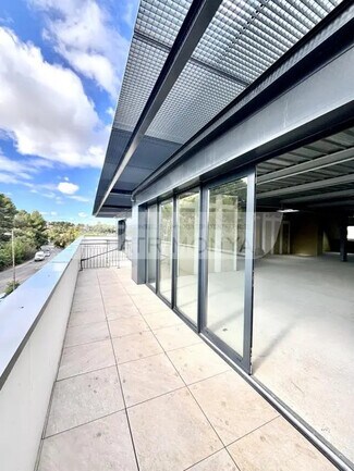 Plus de détails pour Local commercial à louer