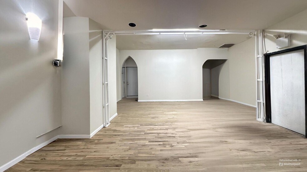 224 Manhattan Ave, Brooklyn, NY à louer - Photo de l’immeuble – Image 1 sur 7