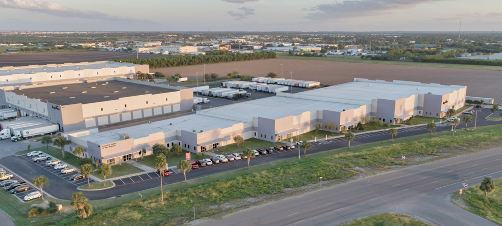 1501 N International Blvd, Hidalgo, TX à louer - Photo de l’immeuble – Image 2 sur 4