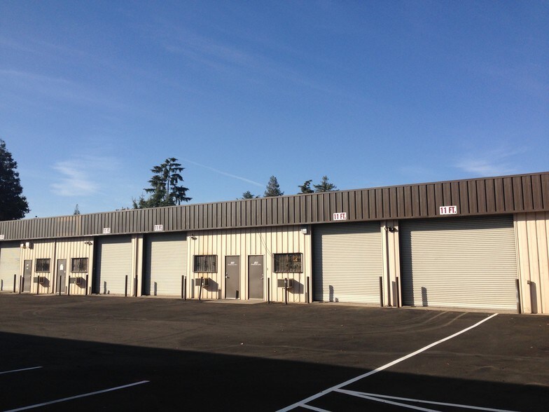 1330 N Hulbert Ave, Fresno, CA à louer - Photo de l’immeuble – Image 3 sur 8