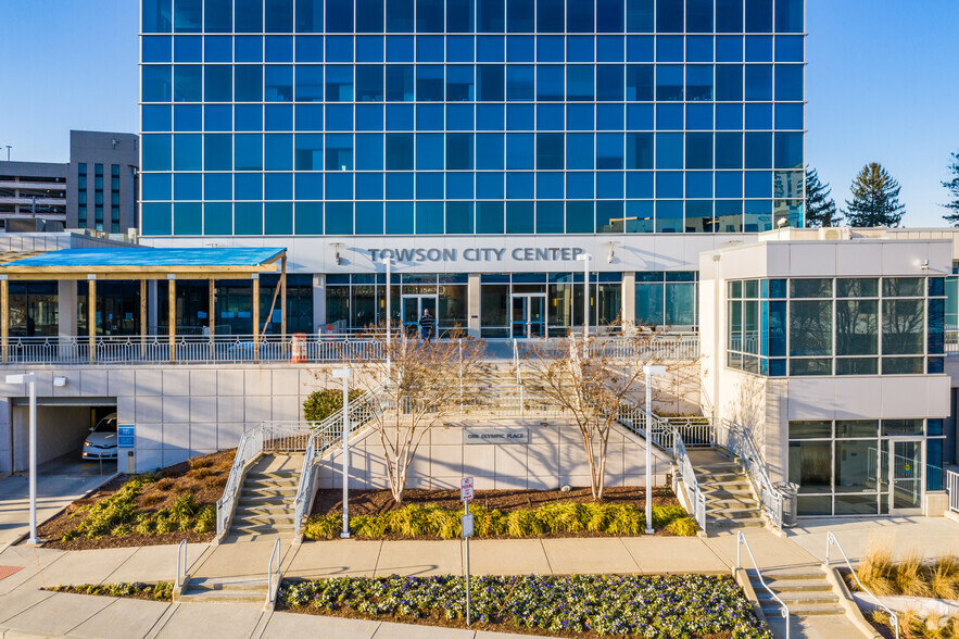 1 Olympic Pl, Towson, MD à louer - Photo de l’immeuble – Image 3 sur 11