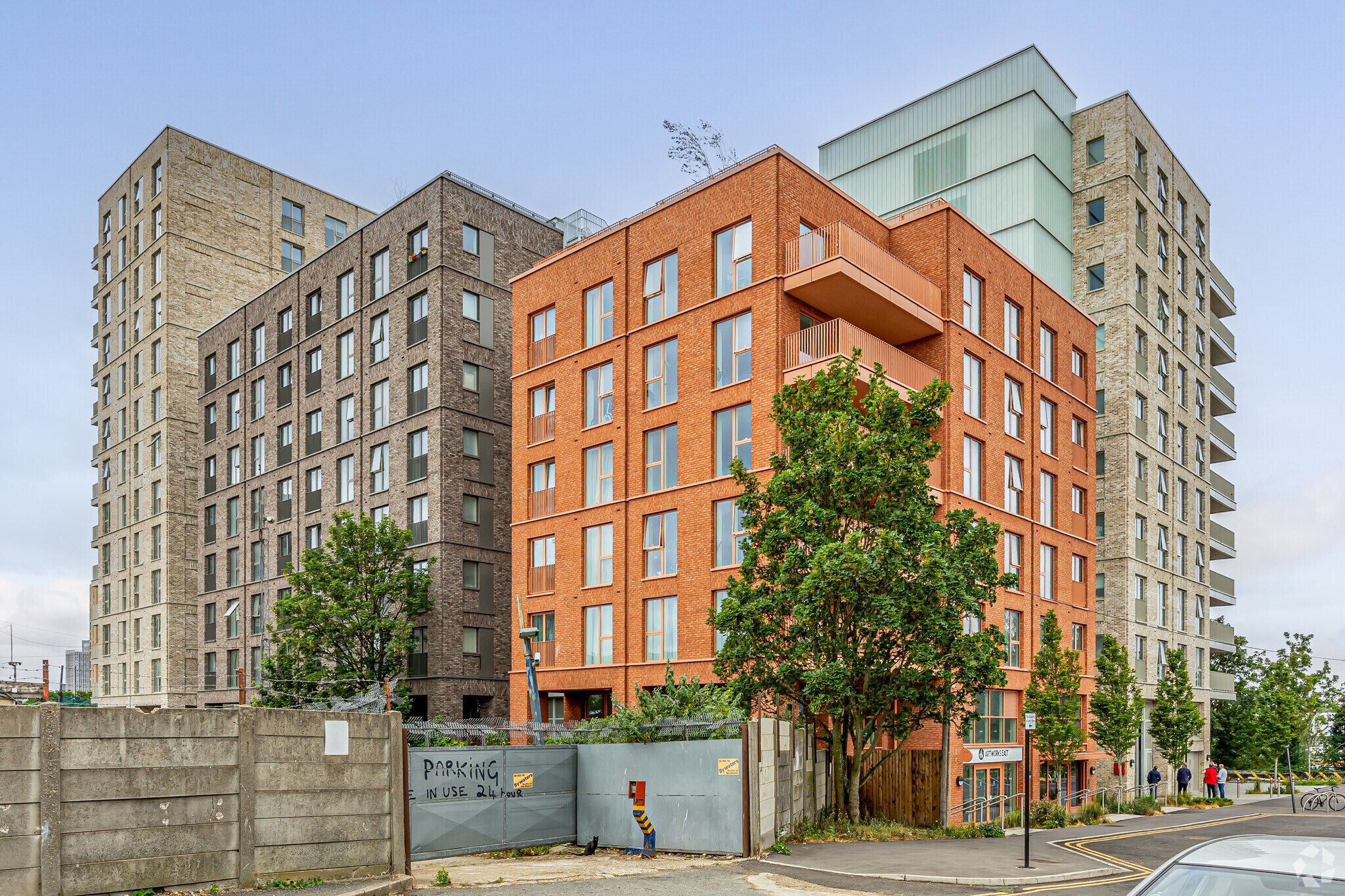 9 Osier Way, Londres à vendre Photo de l’immeuble– Image 1 sur 6