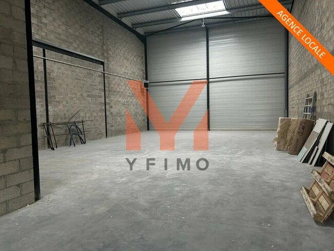 Plus de détails pour Local d’activités à vendre