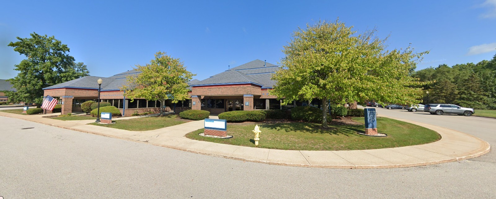 230-270 E Day Rd, Mishawaka, IN à louer Photo de l’immeuble– Image 1 sur 2