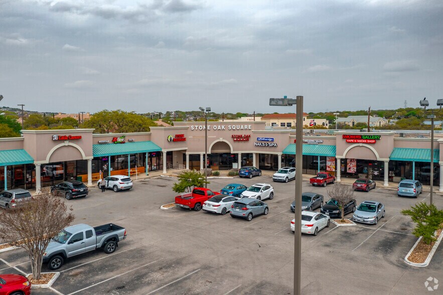 19202 Stone Oak Pky, San Antonio, TX à louer - Photo principale – Image 1 sur 11