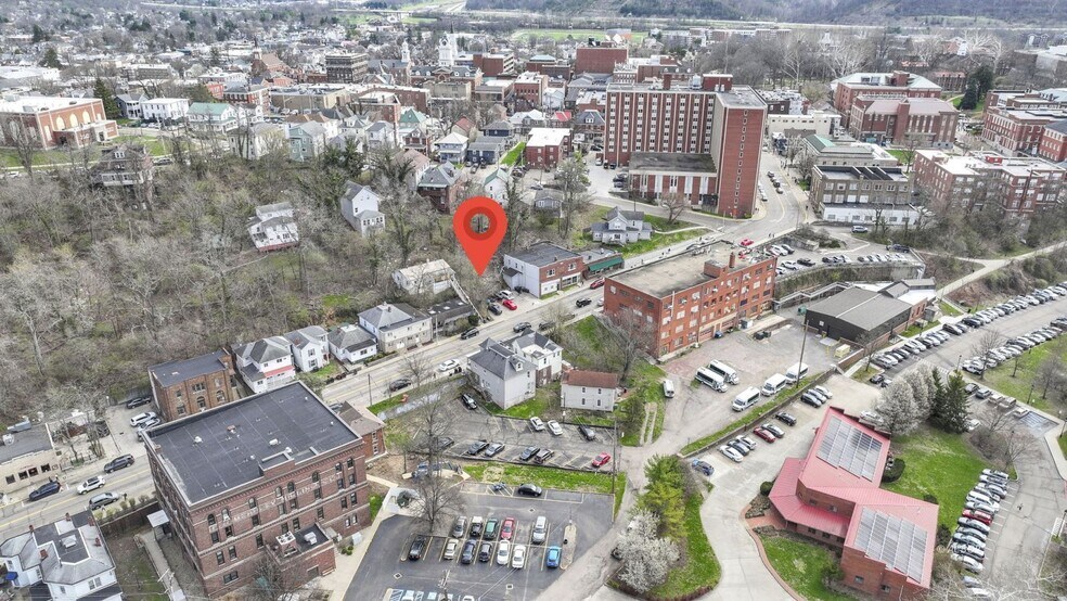 72 W Union St, Athens, OH à vendre - Photo de l’immeuble – Image 2 sur 7