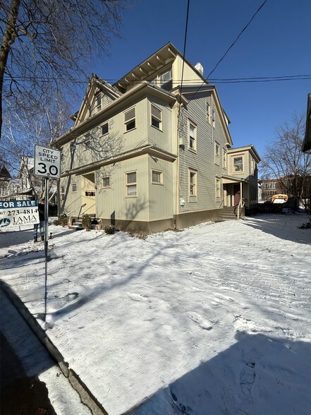 308 W Seneca St, Ithaca, NY à vendre - Photo de l’immeuble – Image 3 sur 29