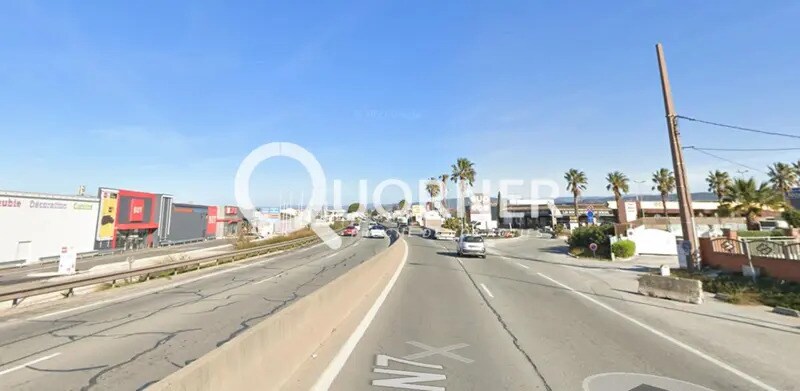 Local commercial dans Puget-sur-Argens à louer - Aérien – Image 3 sur 4