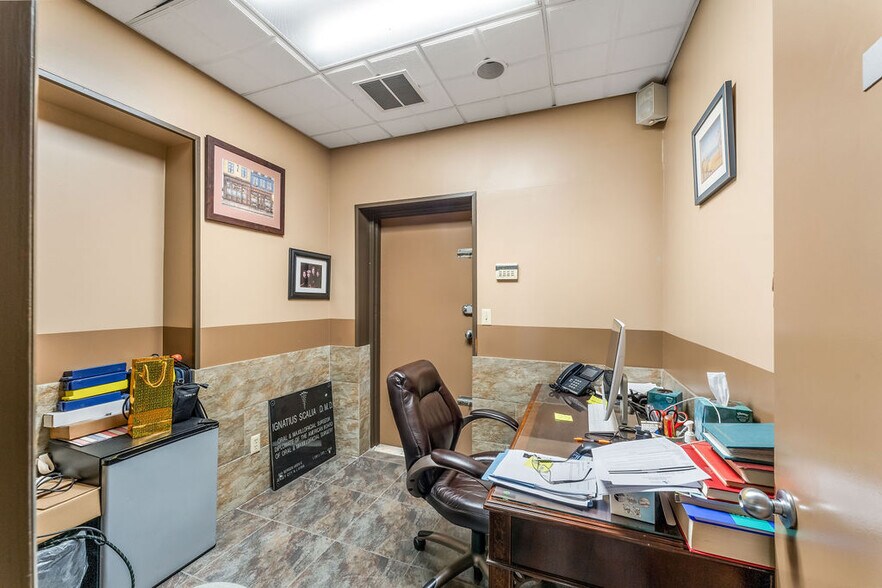 867-869 Bergen Ave, Jersey City, NJ à louer - Photo intérieure – Image 3 sur 21