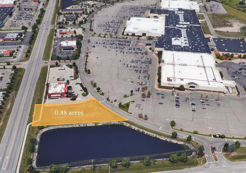 S Harvey The Lakes Mall, Muskegon, MI à louer - Photo principale – Image 1 sur 4