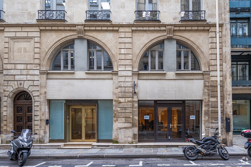 Bureau dans Paris à louer - Photo de l’immeuble – Image 2 sur 2