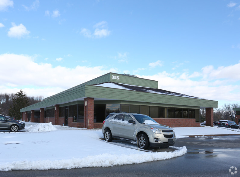 355 Business Center Dr, Horsham, PA à vendre - Photo principale – Image 1 sur 5