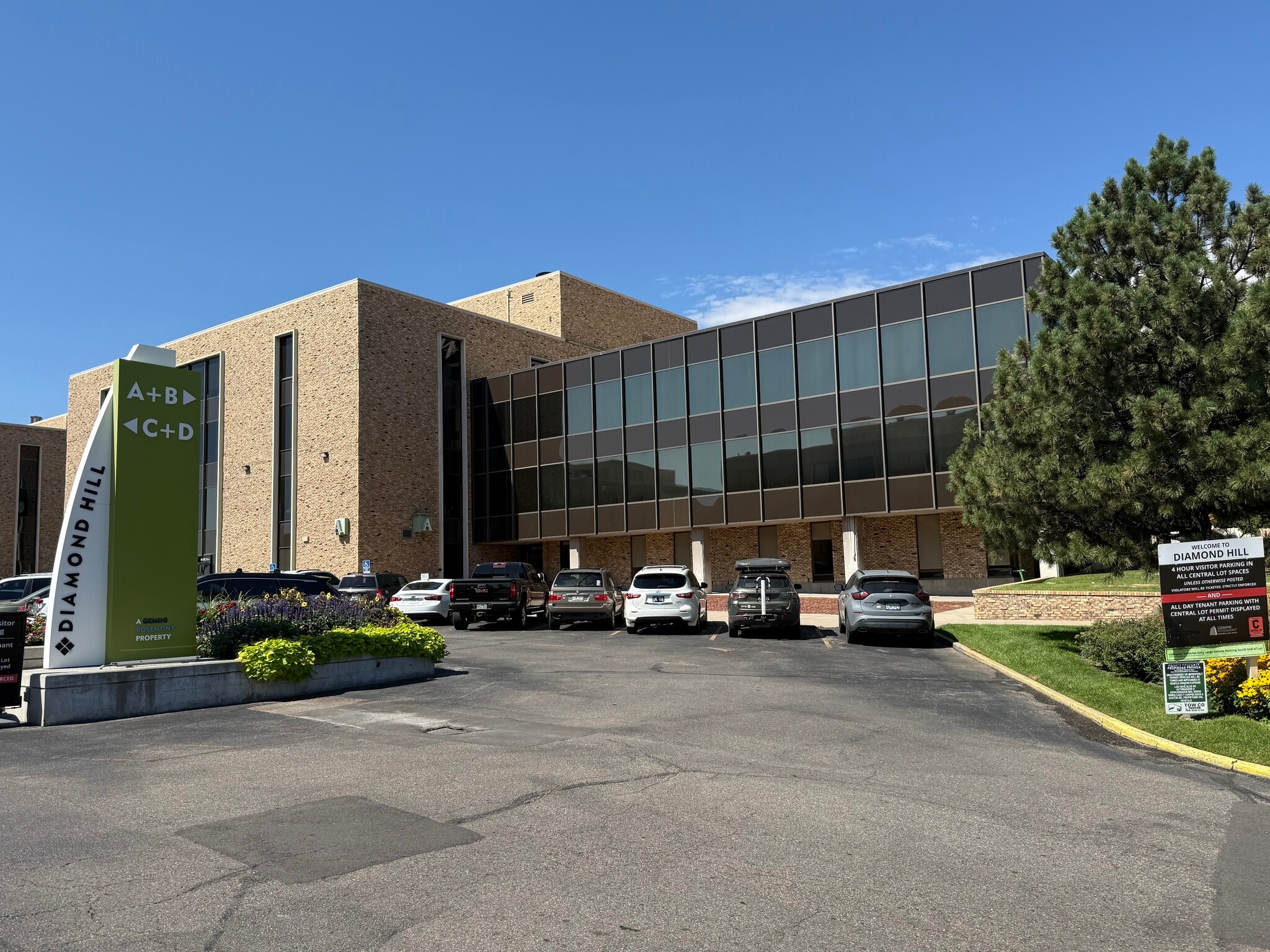 2490 W 26th Ave, Denver, CO à louer Photo de l’immeuble– Image 1 sur 1