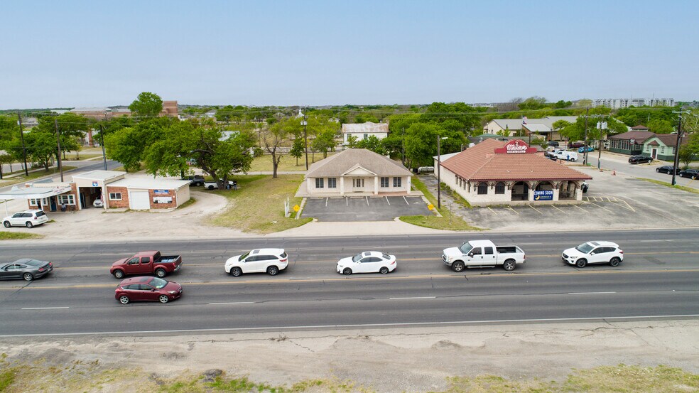 107 N US Hwy 183, Leander, TX à louer - Photo de l’immeuble – Image 2 sur 14