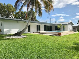 Plus de détails pour 8700 SW 87th Ave, Miami, FL - Santé à vendre