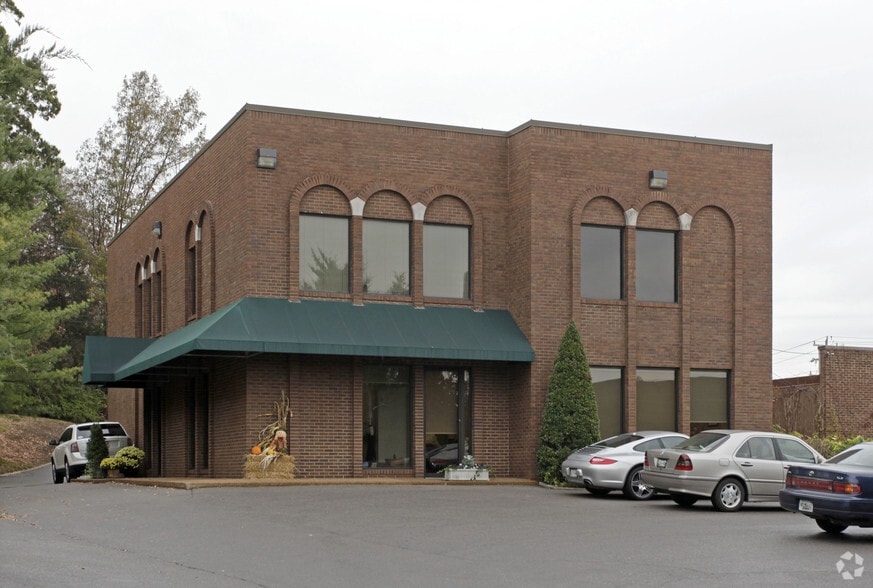5606 Brookwood Pl, Nashville, TN à louer - Photo principale – Image 1 sur 3