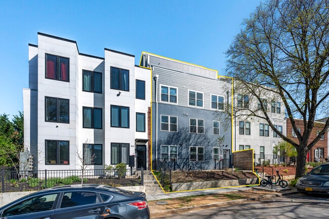Plus de détails pour 1810 I St NE, Washington, DC - Logement à vendre