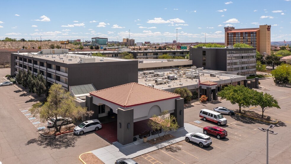 2020 Menaul Blvd NE, Albuquerque, NM à vendre - Photo de l’immeuble – Image 1 sur 5