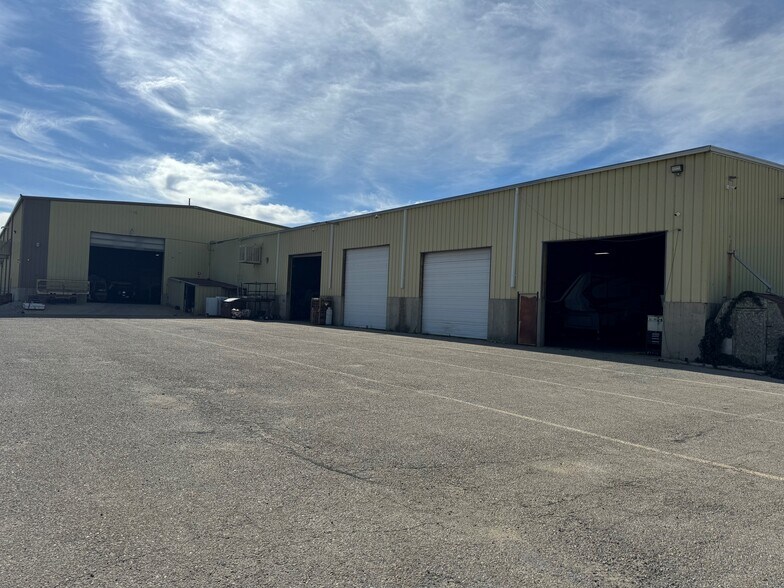 4196 Farm Rd, West Jordan, UT à vendre - Photo de l’immeuble – Image 2 sur 10