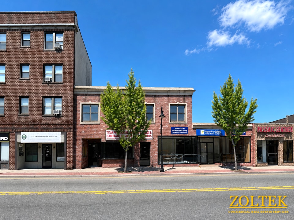 112 S Washington Ave, Bergenfield, NJ à louer Photo de l’immeuble– Image 1 sur 7