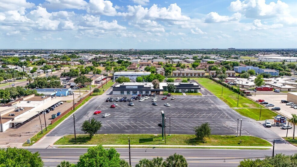 500 E Hackberry Ave, McAllen, TX à vendre - Photo de l’immeuble – Image 2 sur 21