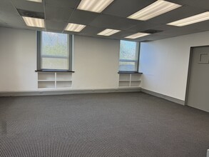 3100 E 45th St, Cleveland, OH à louer Photo intérieure– Image 1 sur 2