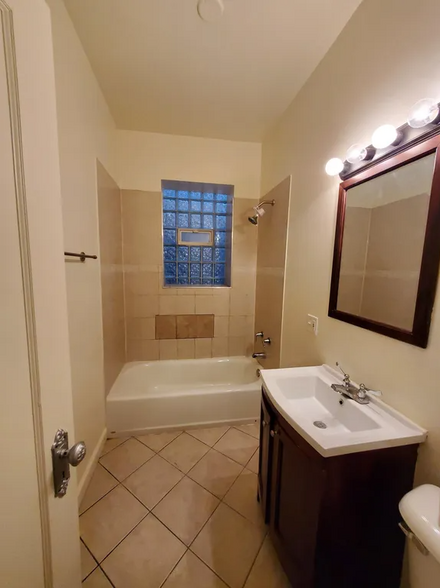 4131 S Michigan Ave, Chicago, IL à vendre - Photo de l’immeuble – Image 3 sur 5