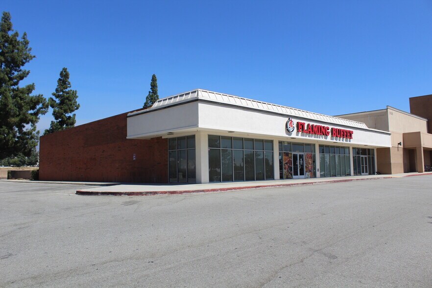 5120-5200 Moreno St, Montclair, CA à louer - Photo de l’immeuble – Image 2 sur 15