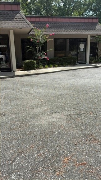 Plus de détails pour 1 Mathews Dr, Hilton Head Island, SC - Local d’activités à vendre