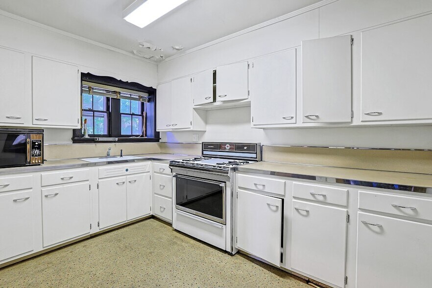 11 Senter St, Chappaqua, NY à vendre - Photo intérieure – Image 3 sur 12