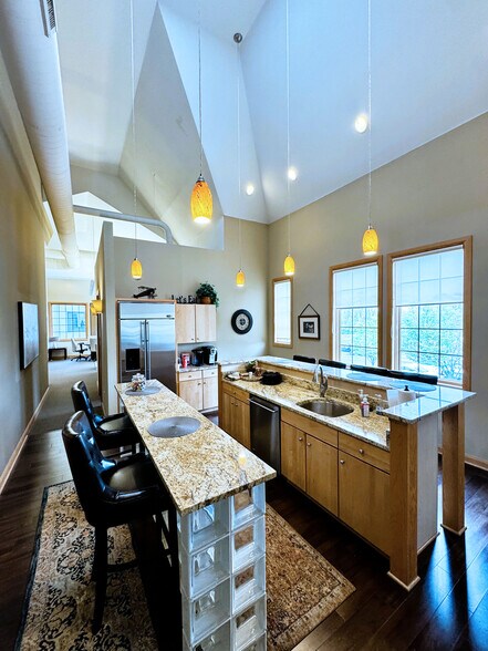 600 Stonehenge Pky, Dublin, OH à vendre - Photo de l’immeuble – Image 3 sur 11