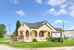 Plus de détails pour 103 S Delaware St, Nixa, MO - Local commercial à vendre