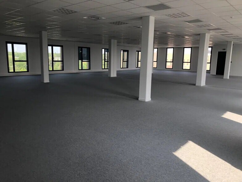 Bureau dans Rennes à louer - Photo de l’immeuble – Image 2 sur 14