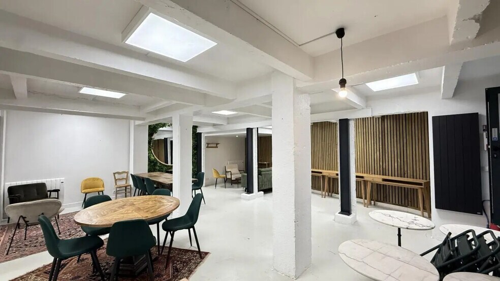 Local commercial dans Vannes à vendre - Photo de l’immeuble – Image 2 sur 10