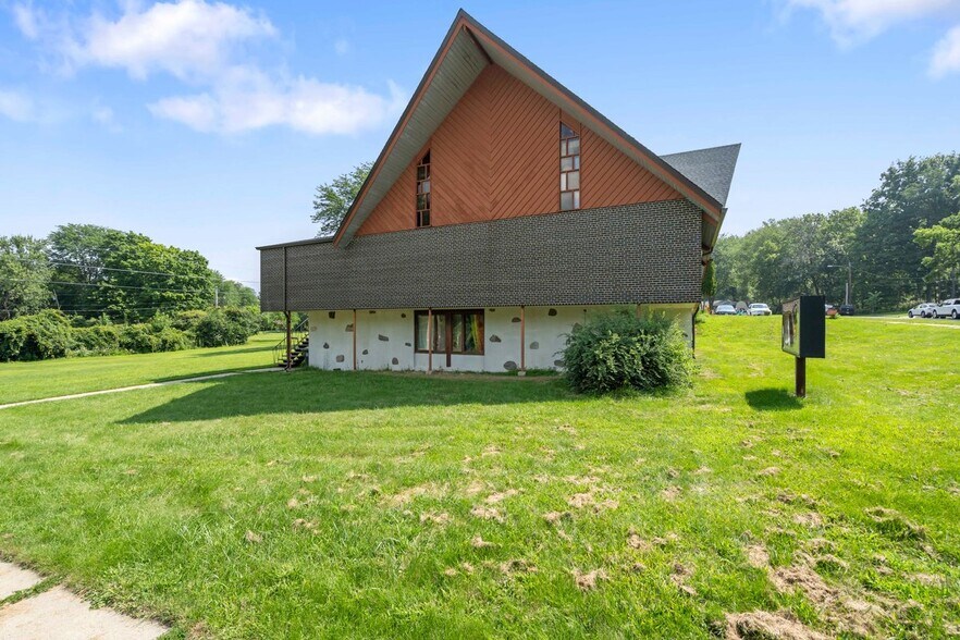 4301 Mandrake Rd, Madison, WI à vendre - Photo de l’immeuble – Image 3 sur 26