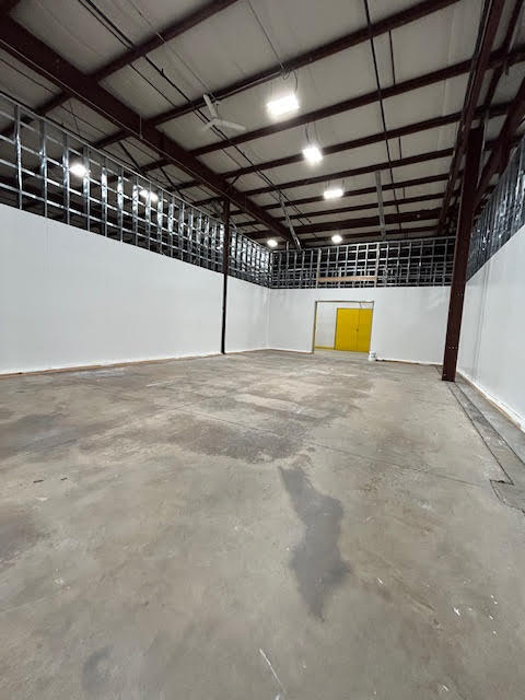 299 Industrial Ln, Torrington, CT à louer Photo intérieure– Image 1 sur 4