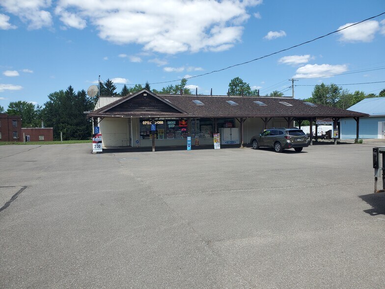 110 Railroad St, Cambridge Springs, PA à vendre - Photo de l’immeuble – Image 2 sur 19