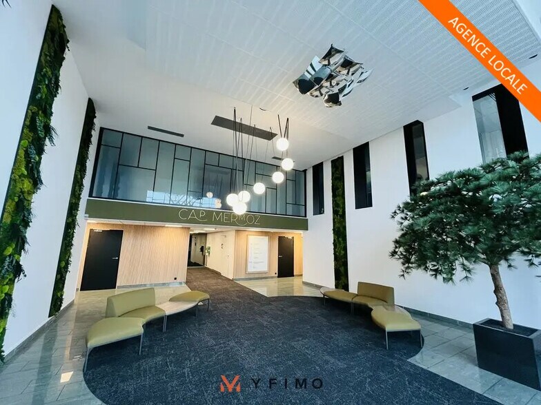 Bureau dans Maisons-Laffitte à louer - Photo de l’immeuble – Image 1 sur 6
