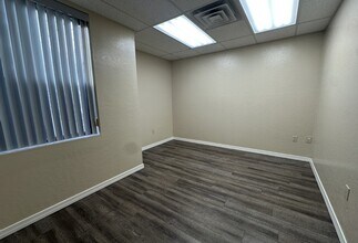 4435-4455 E Broadway Rd, Mesa, AZ à louer Photo intérieure– Image 1 sur 4