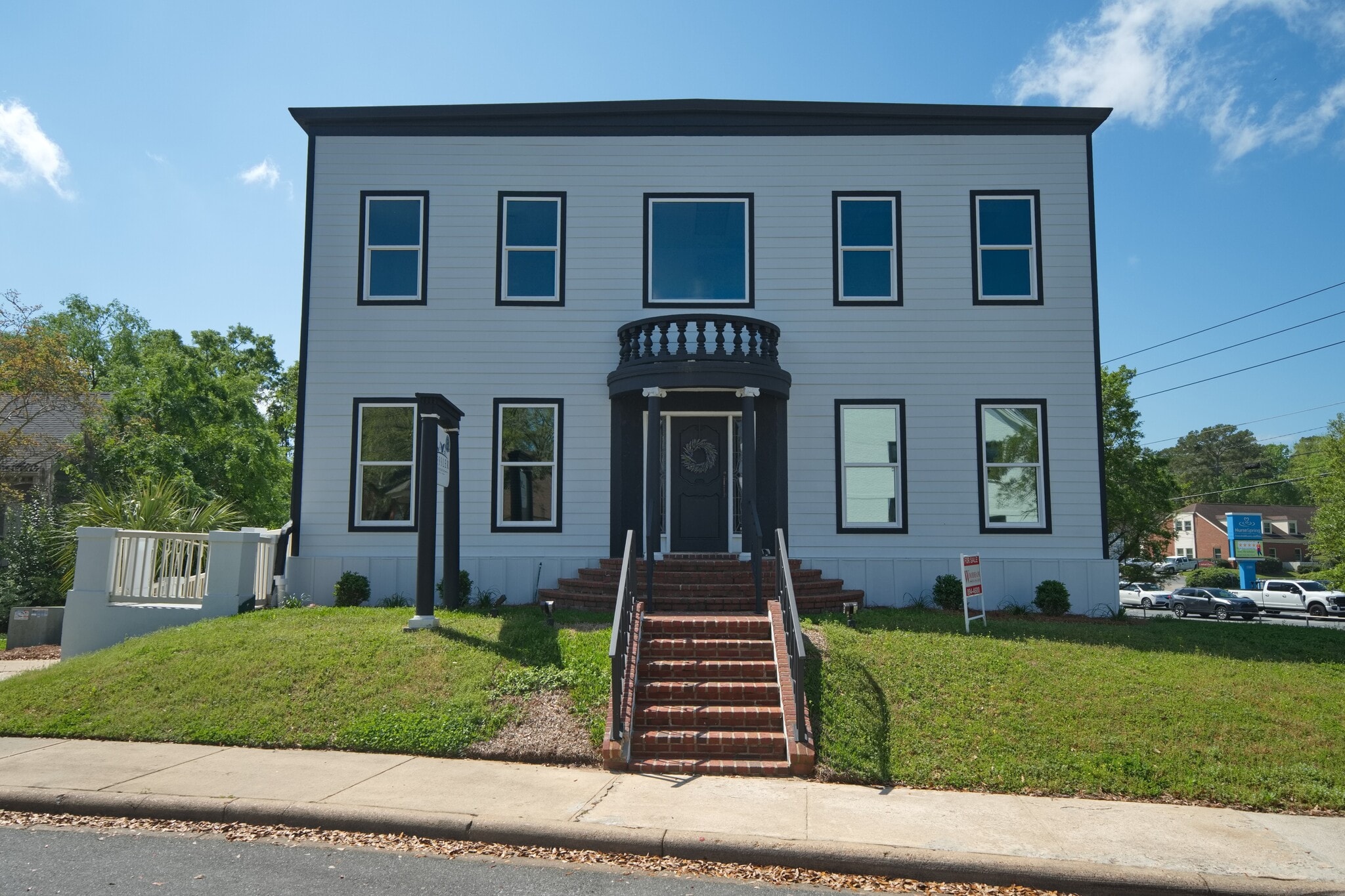 3375 Capital Cir NE, Tallahassee, FL à louer Photo principale– Image 1 sur 25