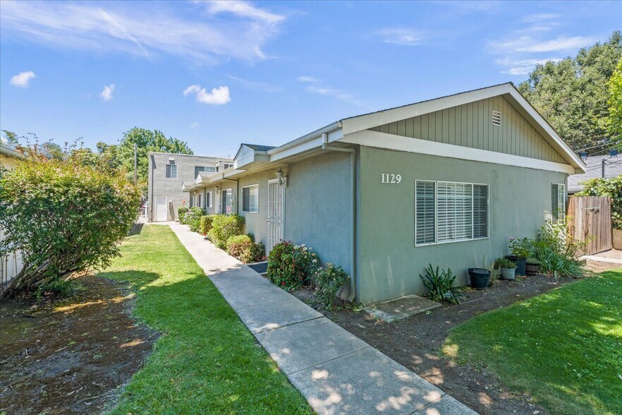1129 Willow Rd, Menlo Park, CA à vendre - Photo de l’immeuble – Image 2 sur 8