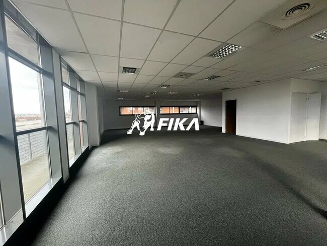 Plus de détails pour Bureau à vendre