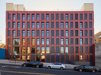 Plus de détails pour 200 W Tremont Ave, Bronx, NY - Bureau/Local commercial à louer