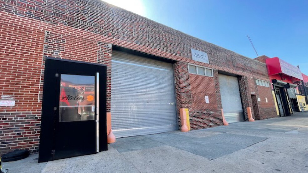 4527 37th St, Long Island City, NY à louer - Photo de l’immeuble – Image 1 sur 2