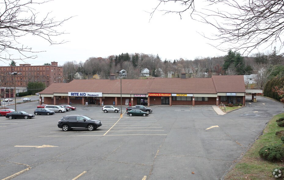 8 S Main St, Terryville, CT à louer - Photo de l’immeuble – Image 2 sur 2