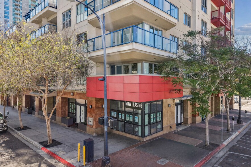 871-875 G St, San Diego, CA à vendre - Photo de l’immeuble – Image 1 sur 36