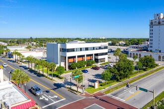 100 W Stuart Ave, Lake Wales, FL - VUE AÉRIENNE  vue de carte
