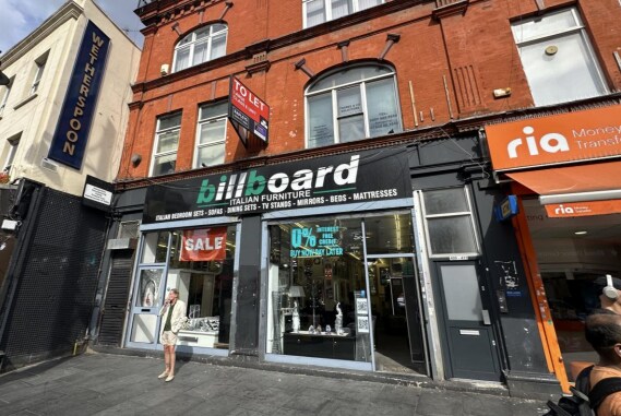 409-411 Brixton Rd, Londres à louer - Photo de l’immeuble – Image 3 sur 3