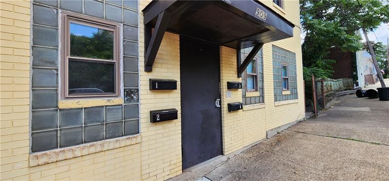 909 E Warrington Ave, Pittsburgh, PA à vendre - Photo de l’immeuble – Image 3 sur 26