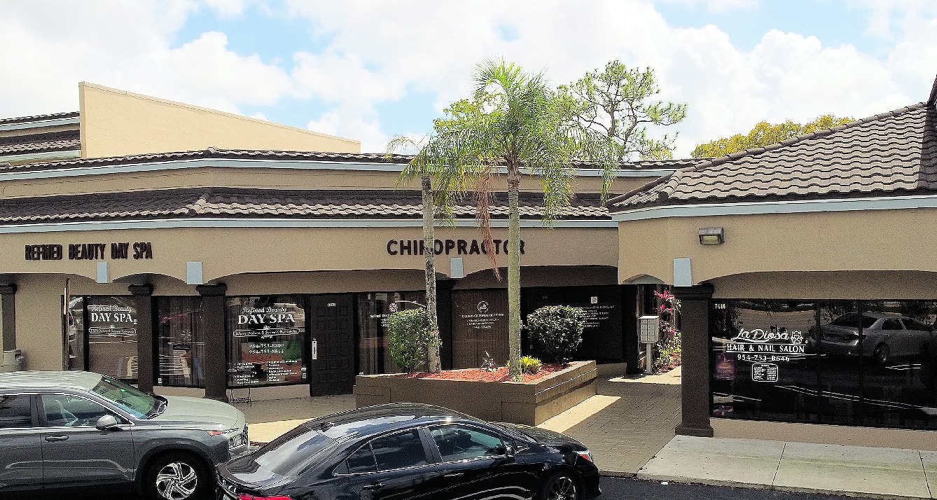 7400-7448 Wiles Rd, Coral Springs, FL à louer Photo de l’immeuble– Image 1 sur 3